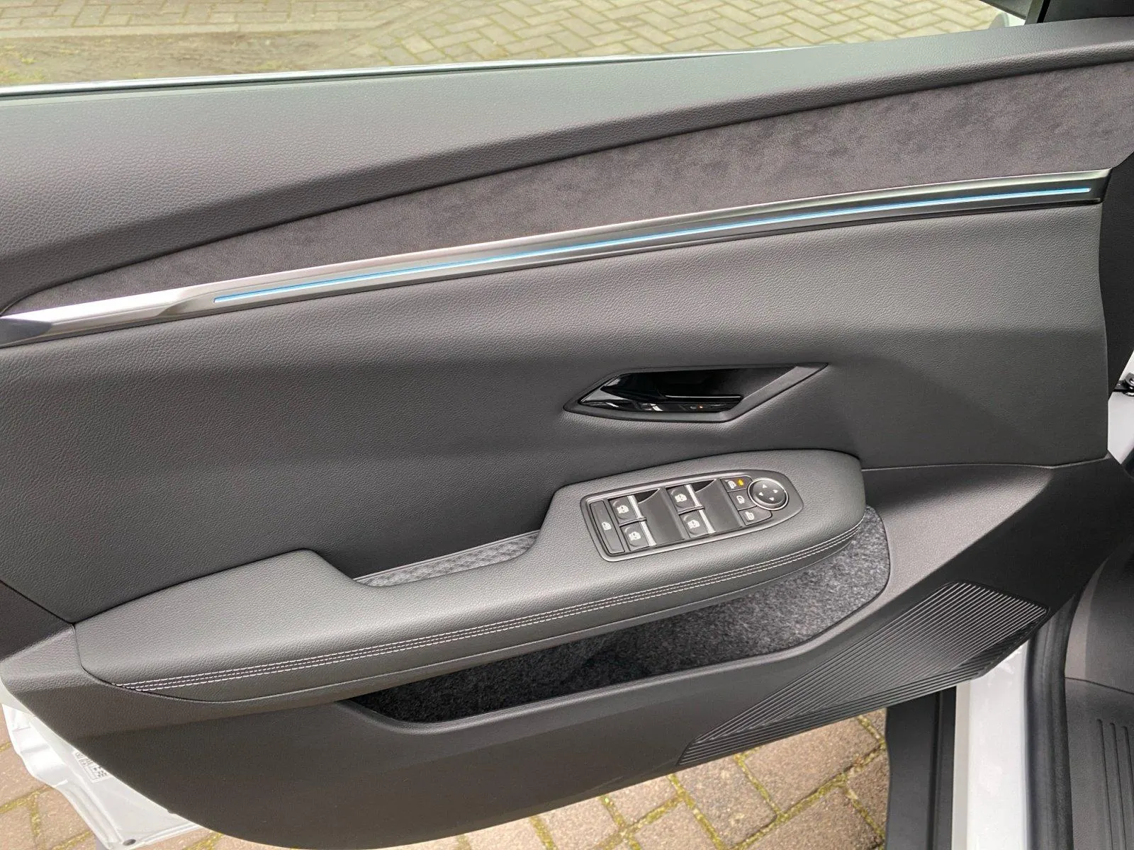 Mitsubishi Eclipse Cross · Top EV · Bild 16