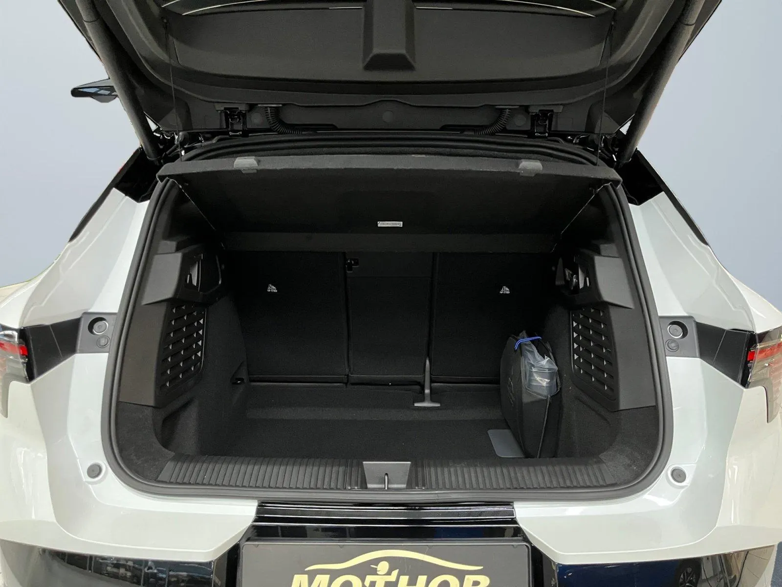 Mitsubishi Eclipse Cross · Top EV · Bild 10