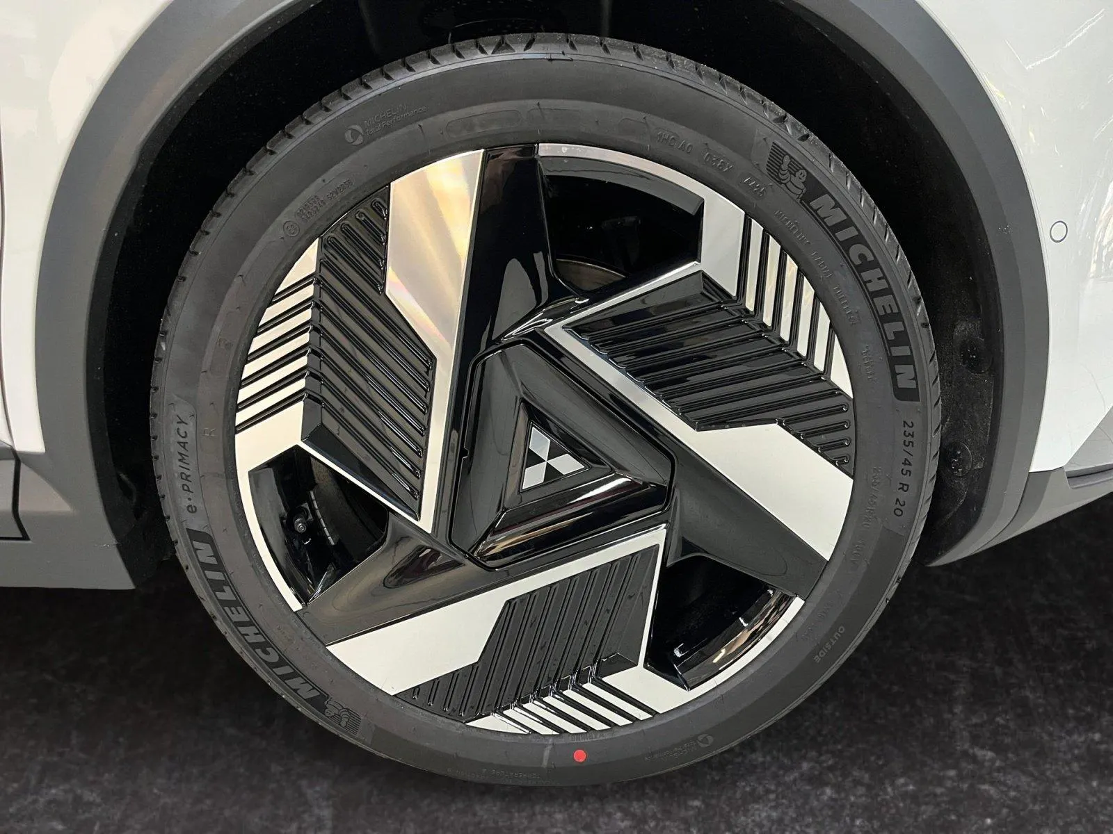 Mitsubishi Eclipse Cross · Top EV · Bild 11