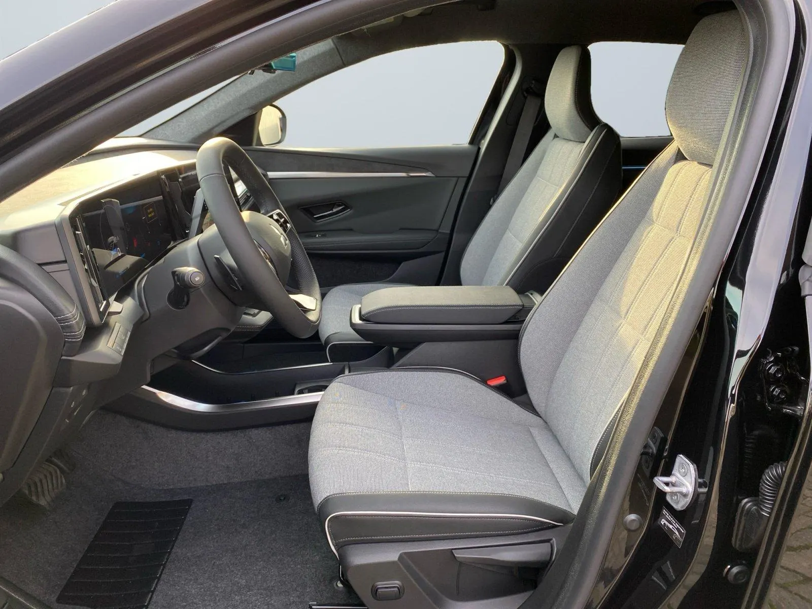Mitsubishi Eclipse Cross · Top EV