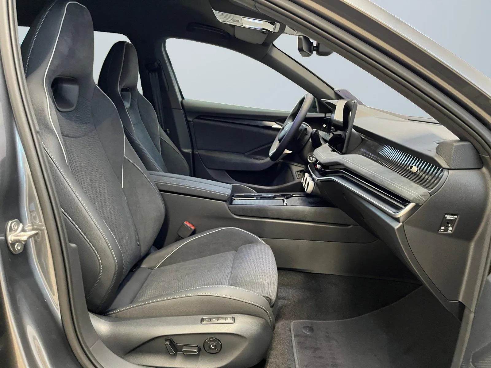 Skoda Superb · Sportline · Bild 9