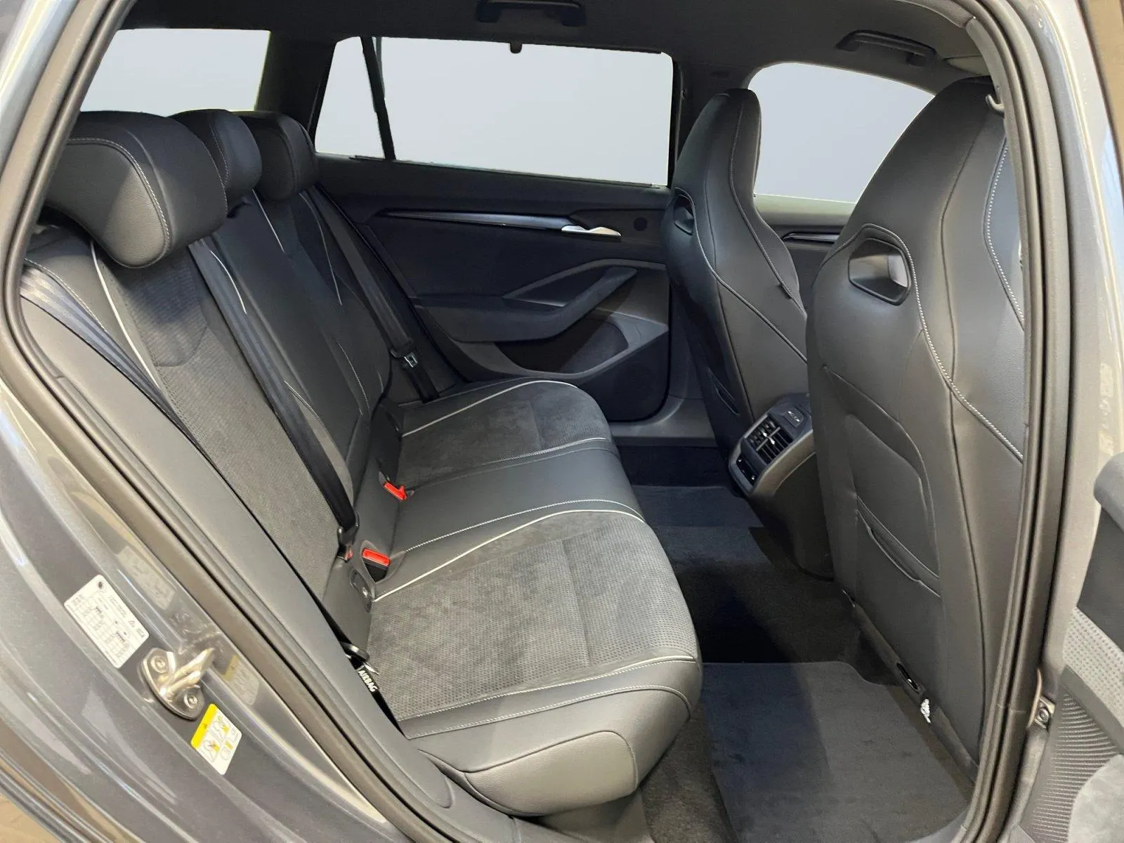 Skoda Superb · Sportline · Bild 10