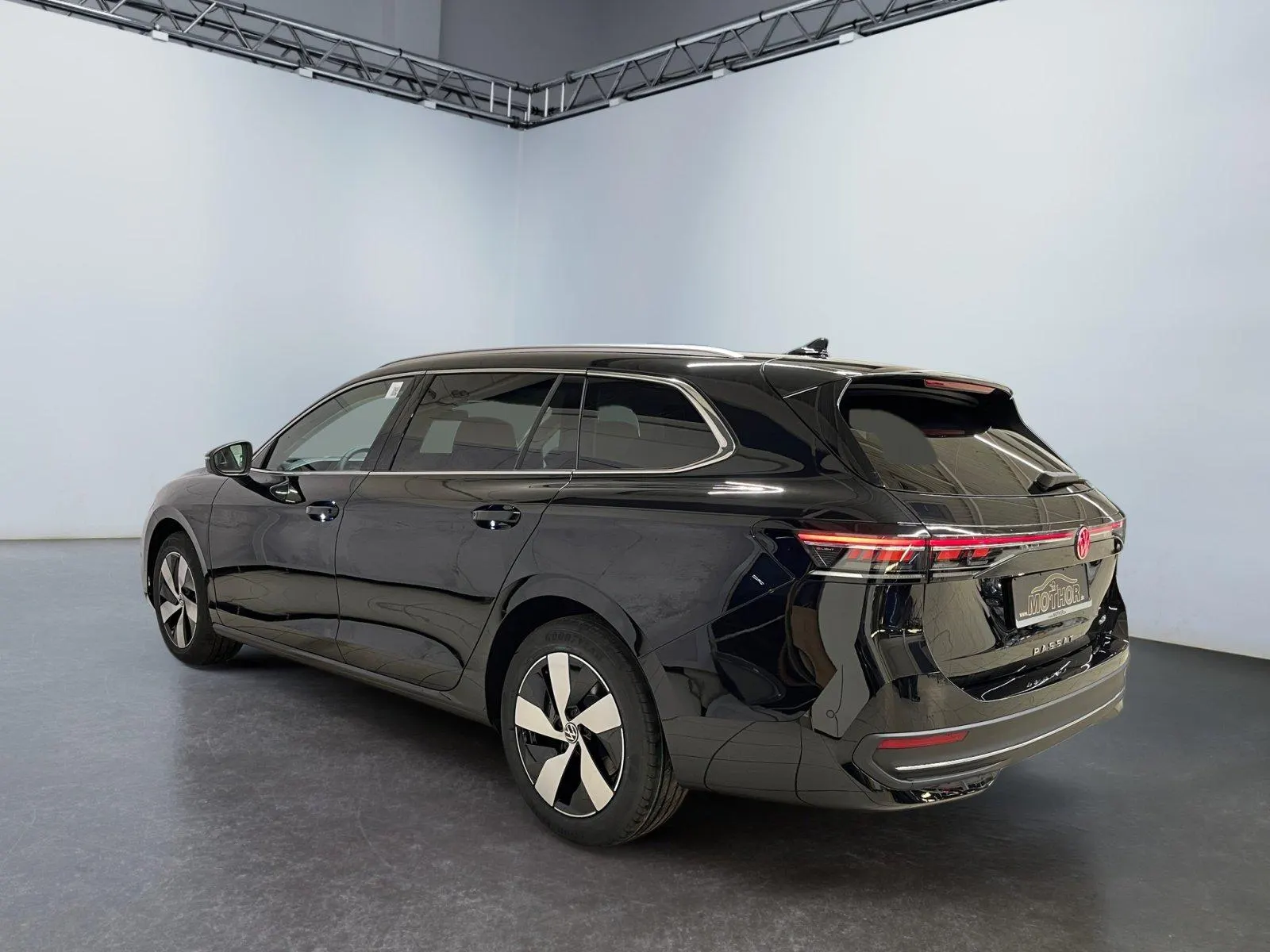 VW Passat Variant · Business