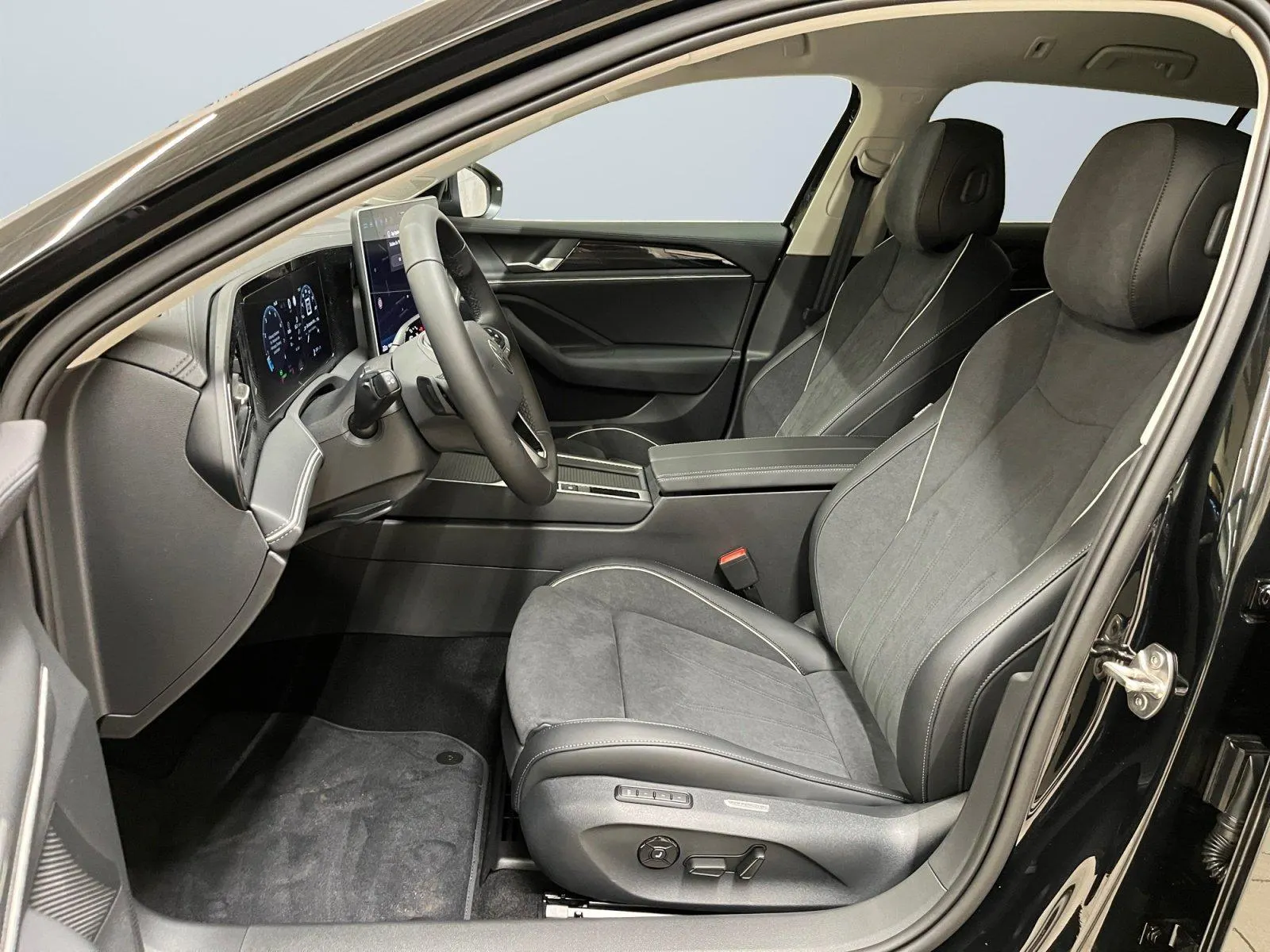 VW Passat Variant · Business