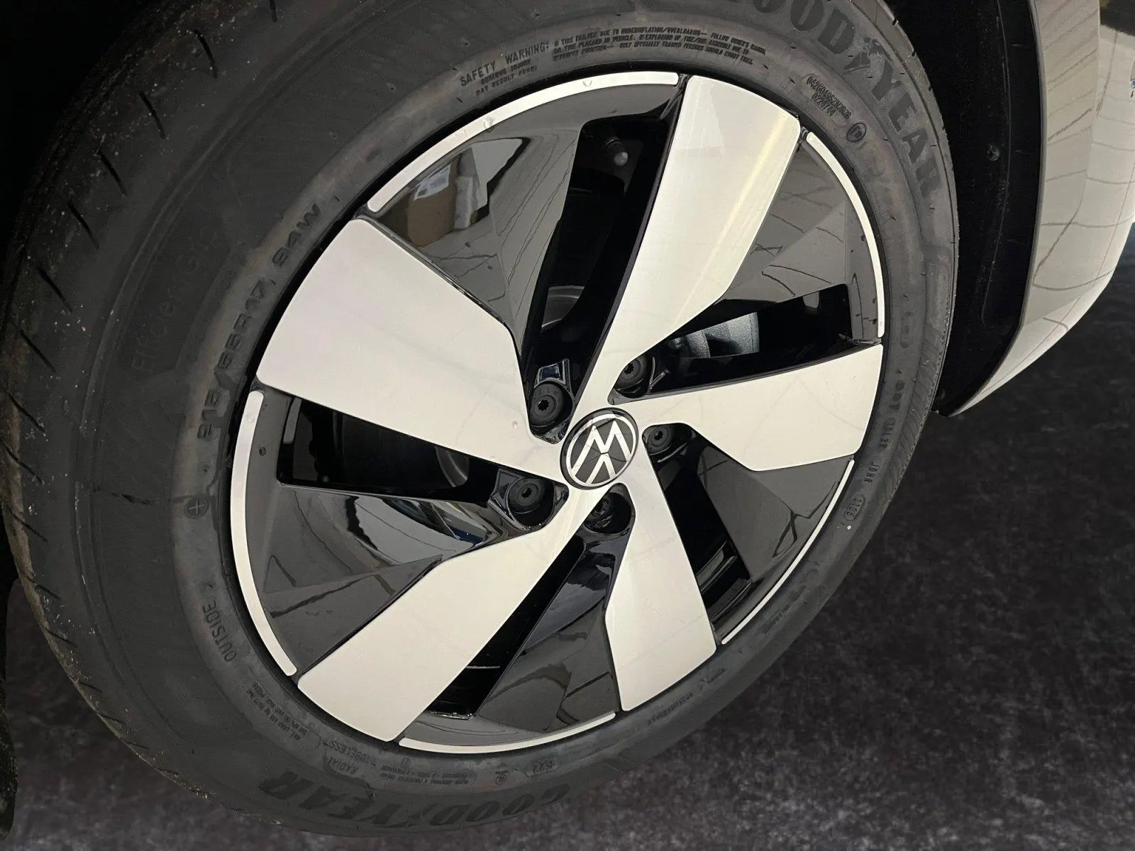 VW Passat Variant · Business · Bild 14