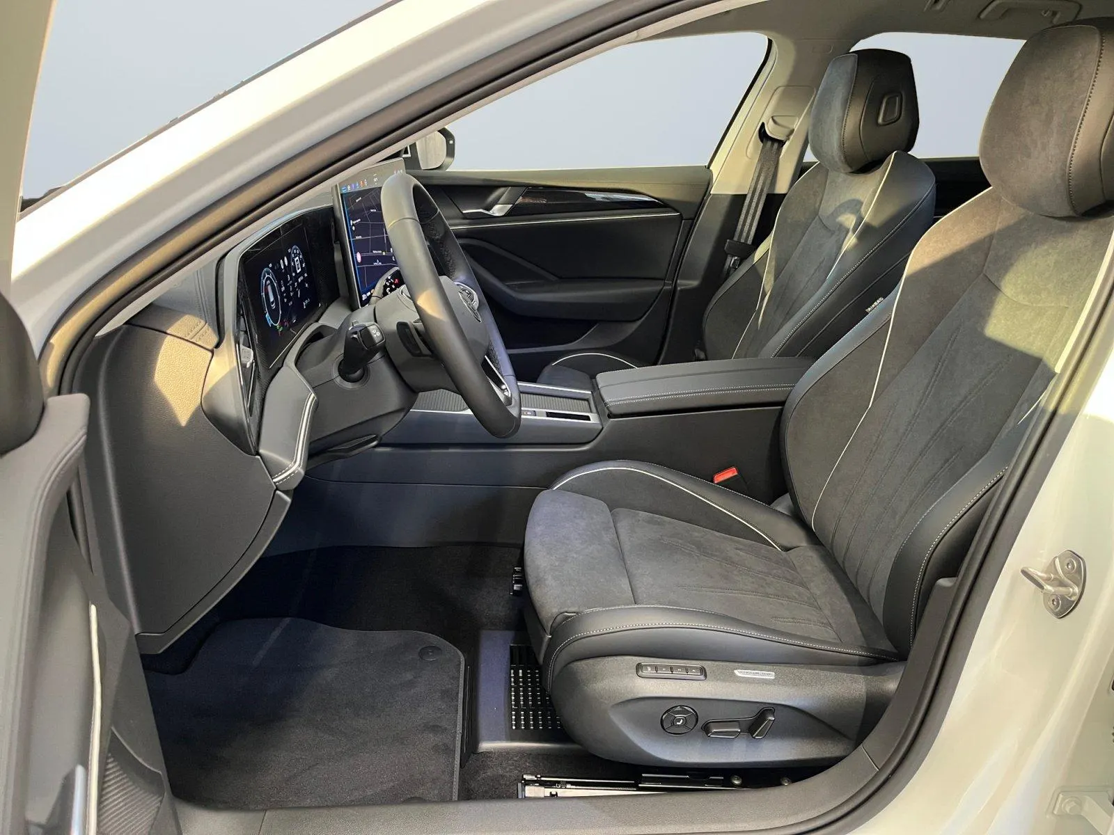VW Passat Variant · Business