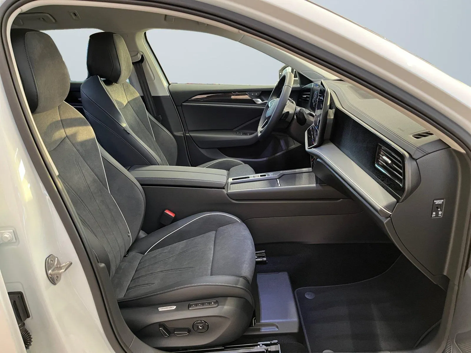 VW Passat Variant · Business · Bild 9