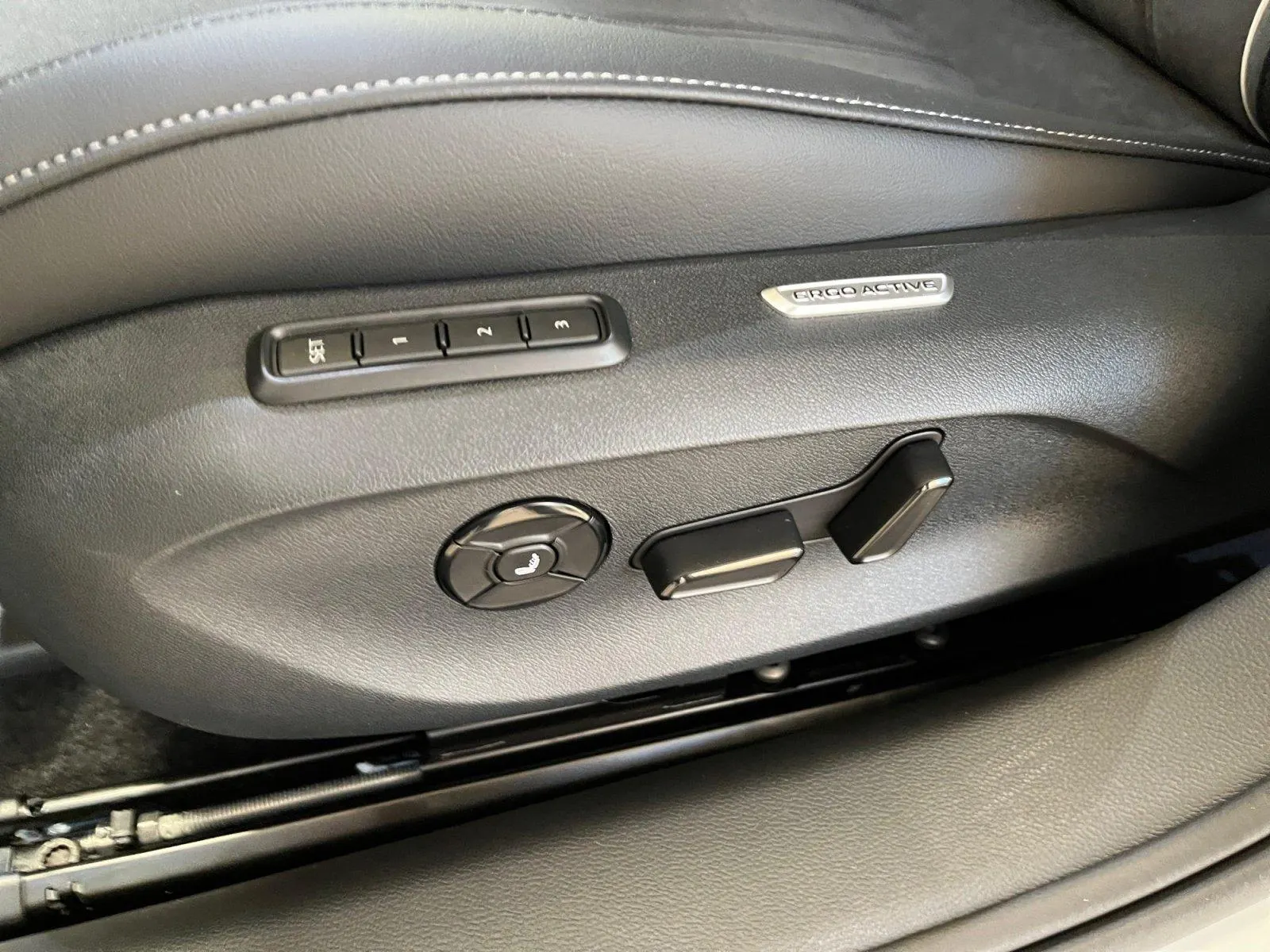 VW Passat Variant · Business · Bild 16
