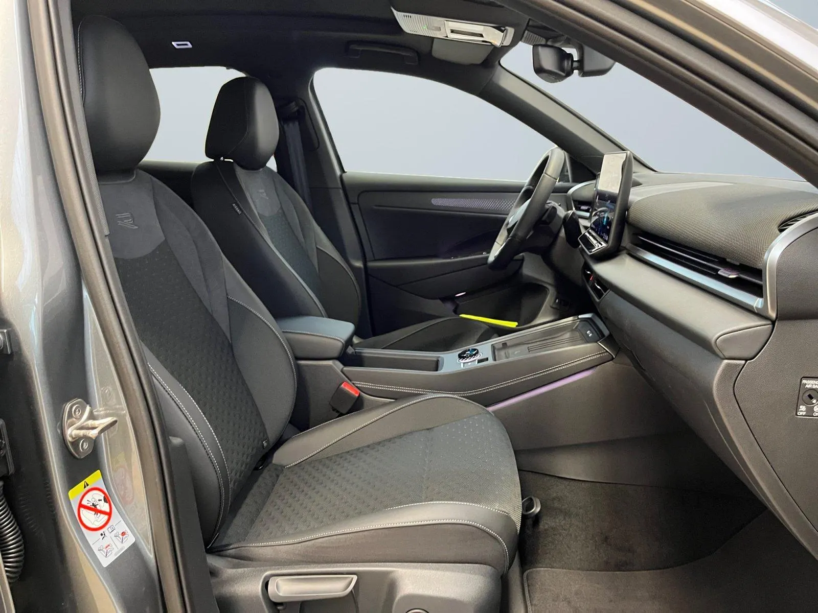 VW T-Roc · R-Line · Bild 9