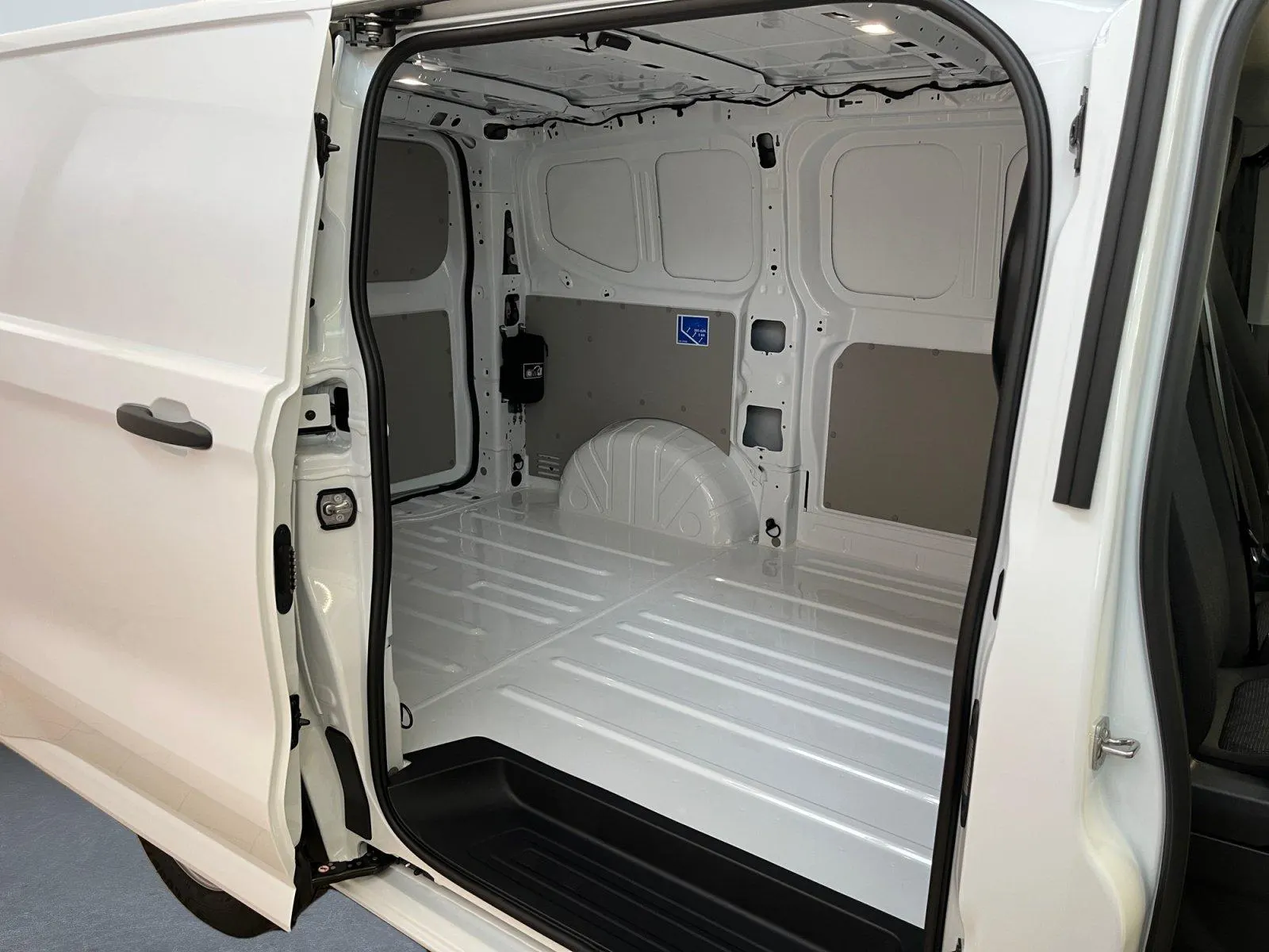 VW T7 Transporter · Kasten · Bild 10