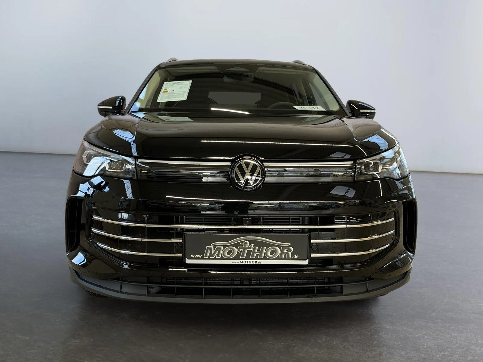 VW Tiguan · Elegance